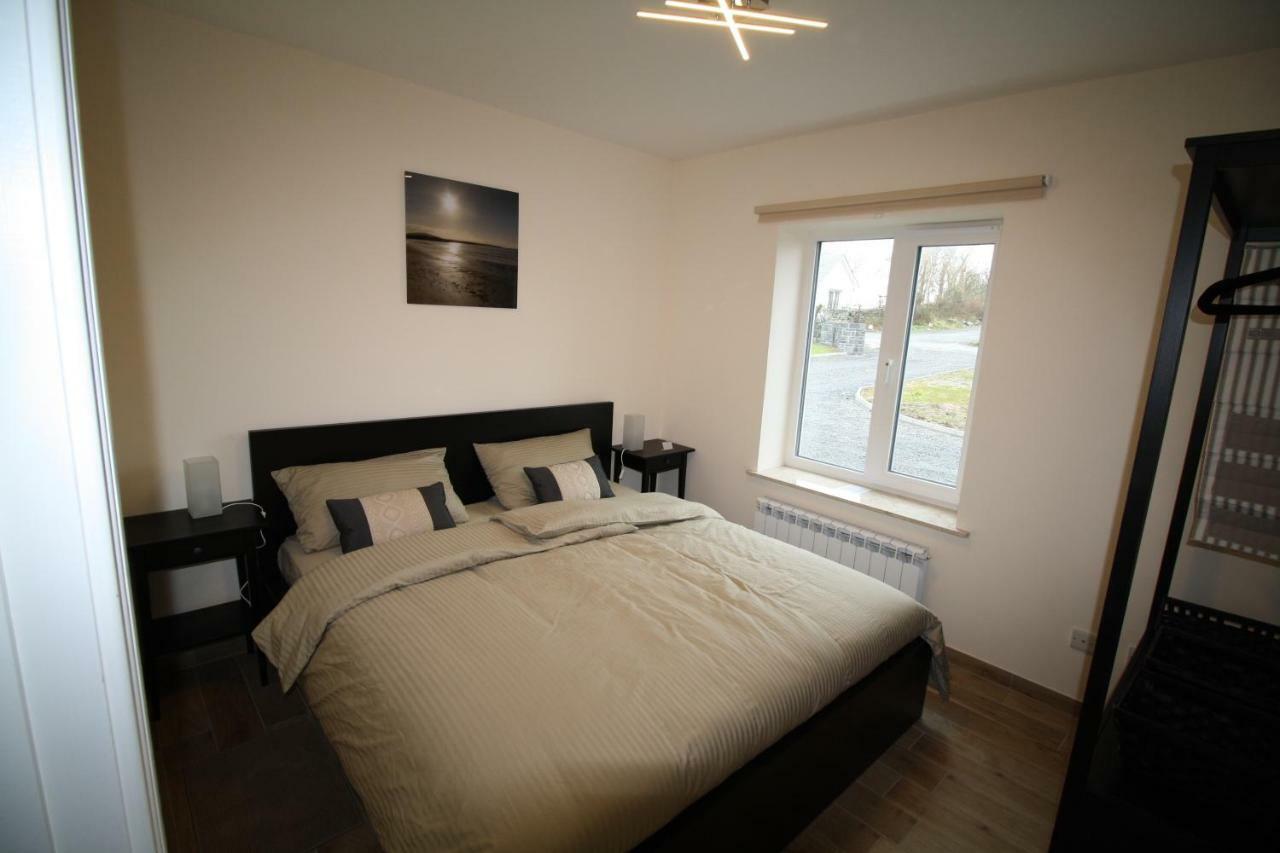 Atlantic Retreat Lodge Kinvara ภายนอก รูปภาพ